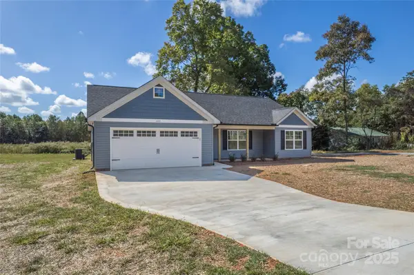 6015 Zoo Parkway, Asheboro, NC 27205