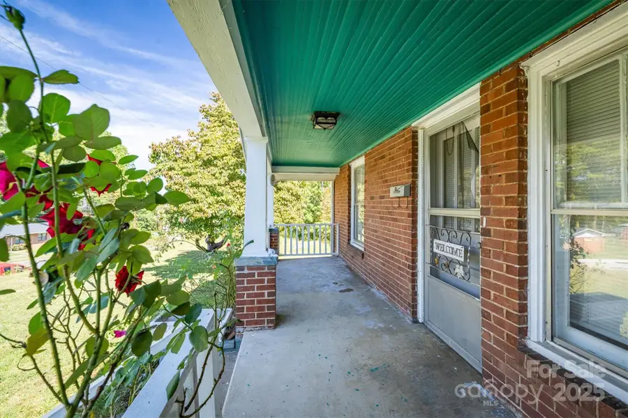 521 Praley Street Sw, Valdese, NC 28690 - Image #3