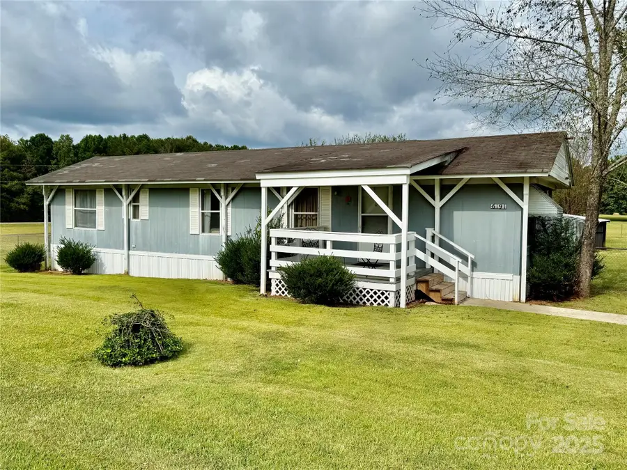 6191 Richburg Road, Great Falls, SC 29055 - Image #2