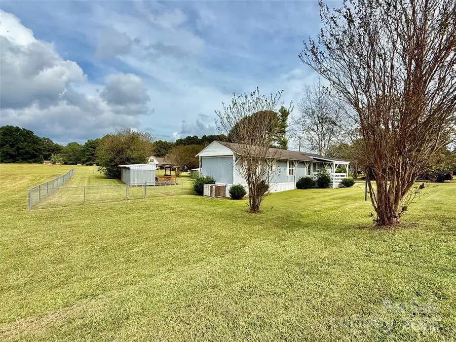 6191 Richburg Road, Great Falls, SC 29055 - Image #3