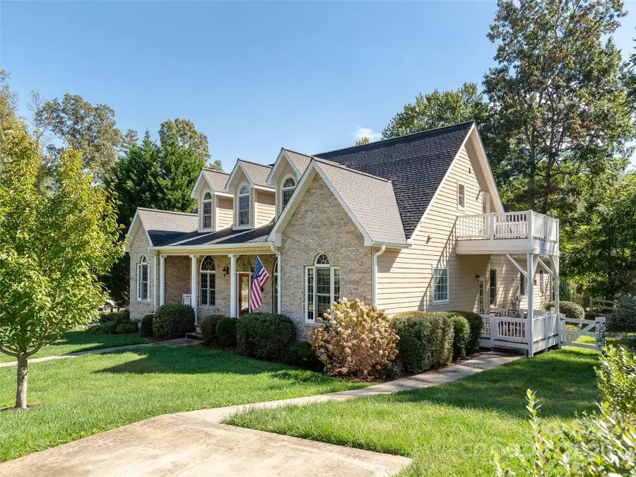 11 Nathan Court, Fletcher, NC 28732 - Image #2