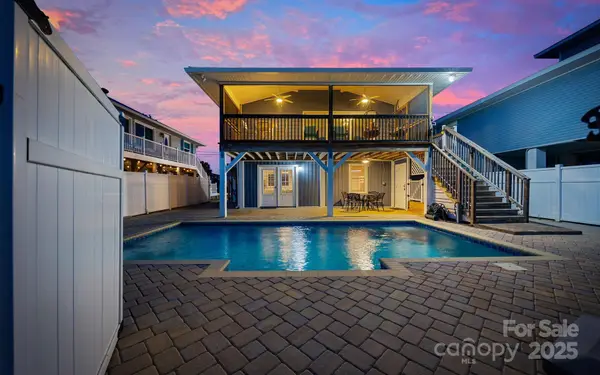 307 53rd Avenue N, North Myrtle Beach, SC 29582