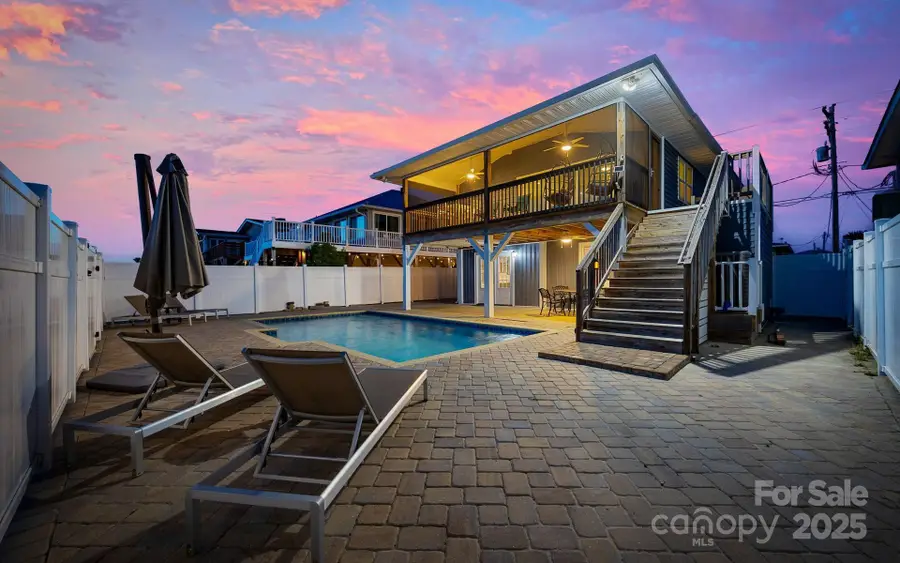 307 53rd Avenue N, North Myrtle Beach, SC 29582 - Image #2