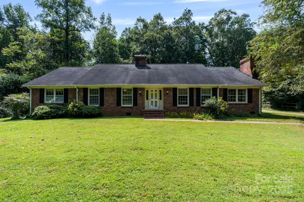 548 Lakenheath Lane, Matthews, NC 28105