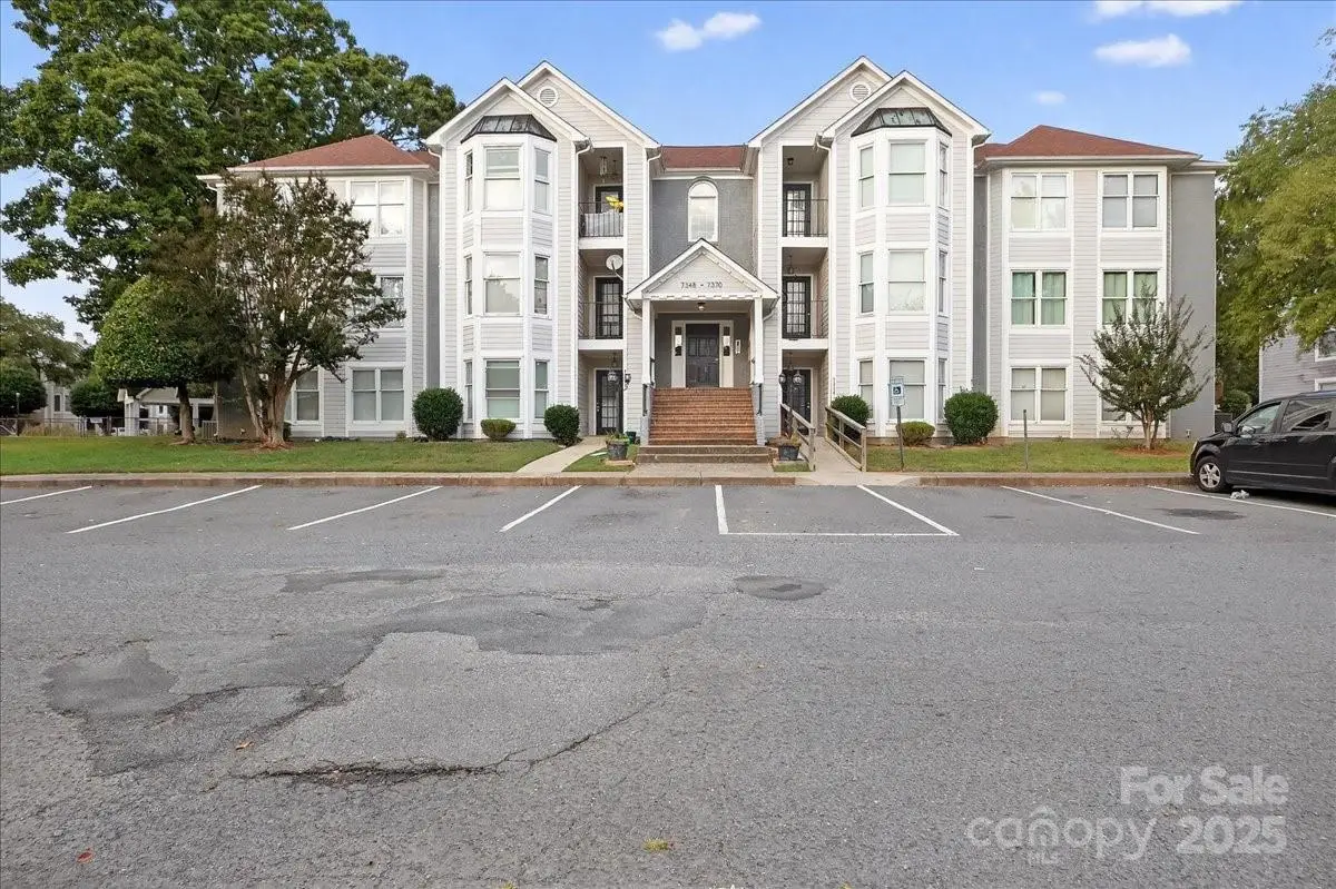 7348 Rose Terrace Court, Charlotte, NC 28215 - Image #1