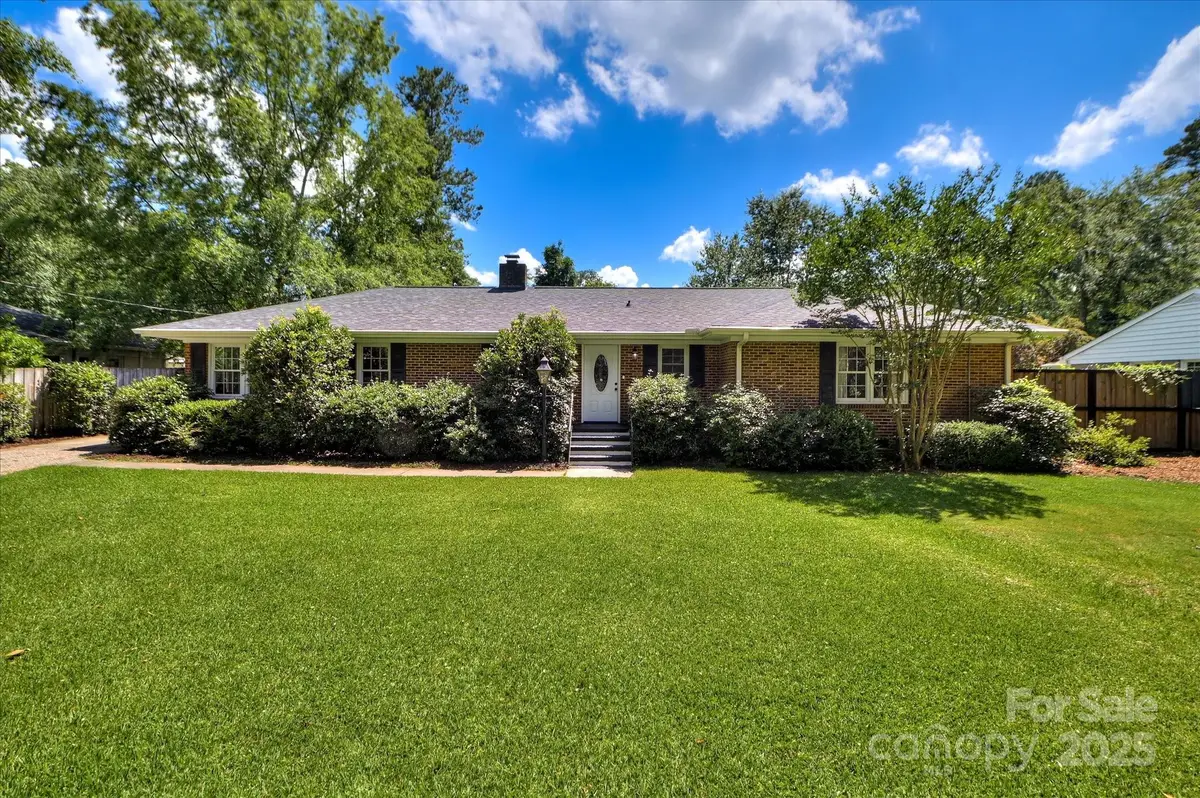 215 Barnard Avenue Se, Aiken, SC 29801 - Image #1