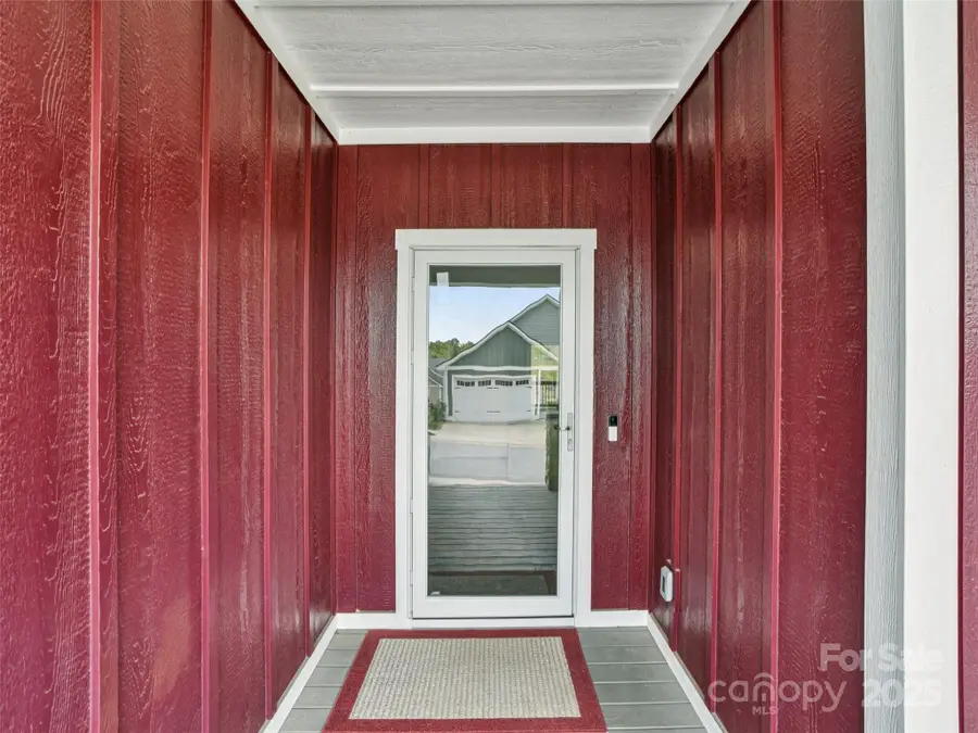 64 Leyland Circle, Hendersonville, NC 28792 - Image #2