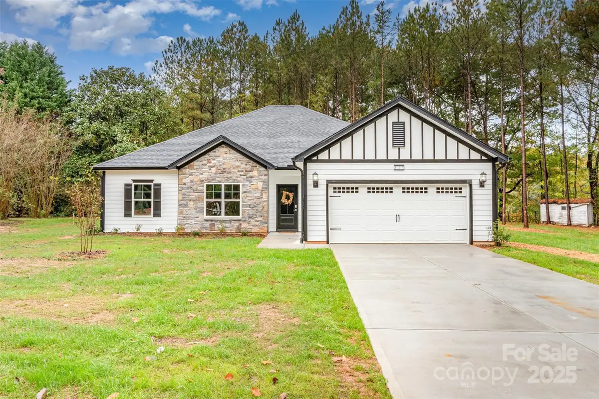 839 Stanley Spencer Mtn Road, Gastonia, NC 28056 - Image #1