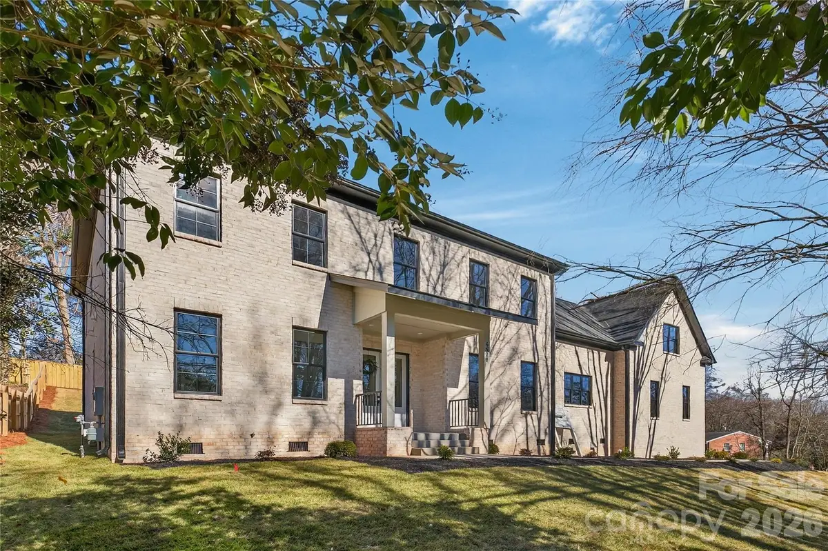 6811 Burlwood Road, Charlotte, NC 28211 - #1