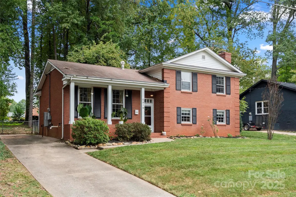 5819 Ruth Drive, Charlotte, NC 28215 - Image #1