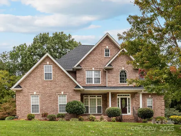 5060 Cramer Woods Drive, Gastonia, NC 28056