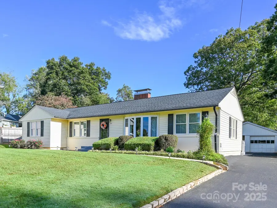 100 Onteora Boulevard, Asheville, NC 28803 - Image #2