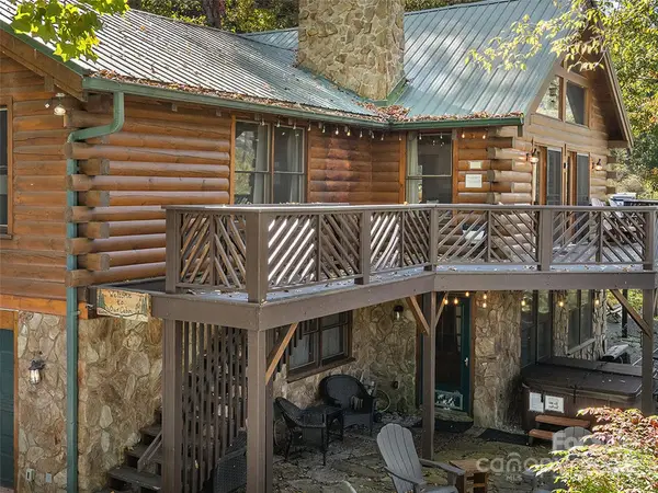 400 Rocky Top Road, Maggie Valley, NC 28751