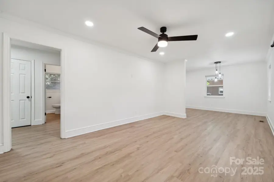 5423 Lantana Avenue, Charlotte, NC 28212 - Image #2