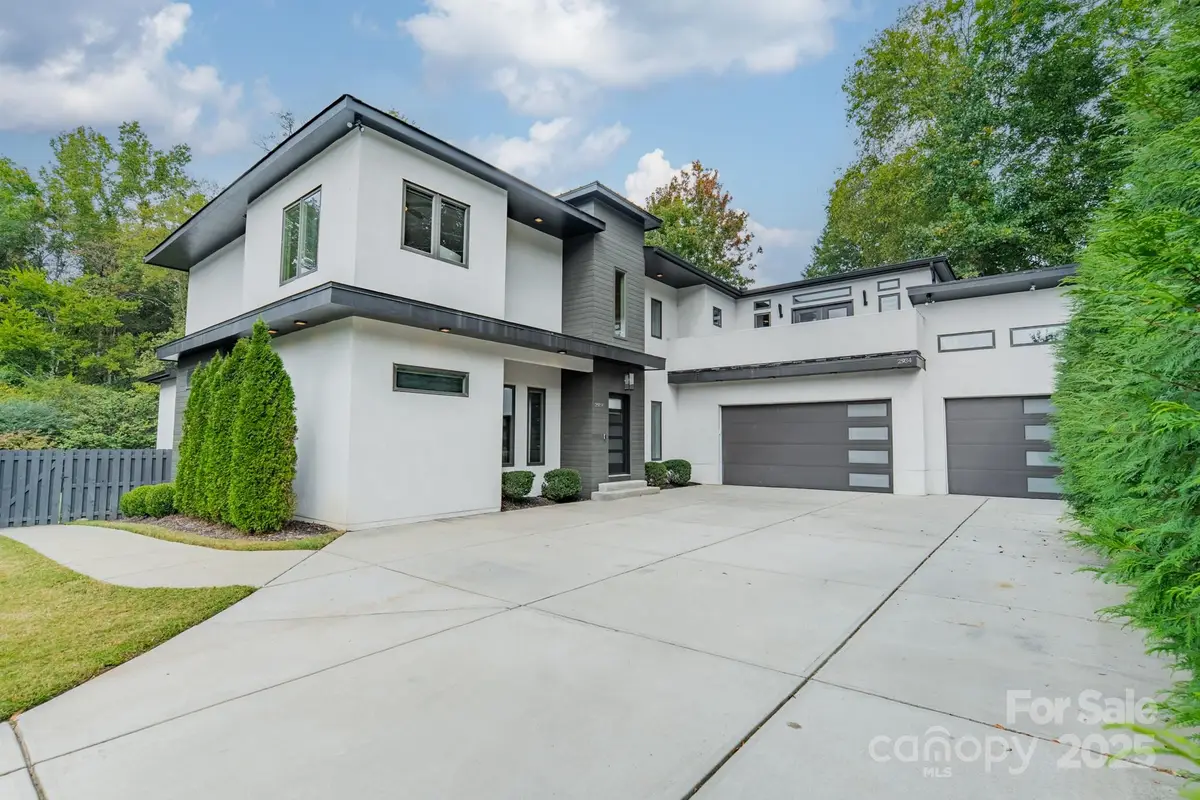 2934 Springs Drive, Charlotte, NC 28226 - Image #1