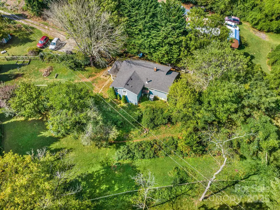 127 Jonestown Road, Asheville, NC 28804 - Image #3
