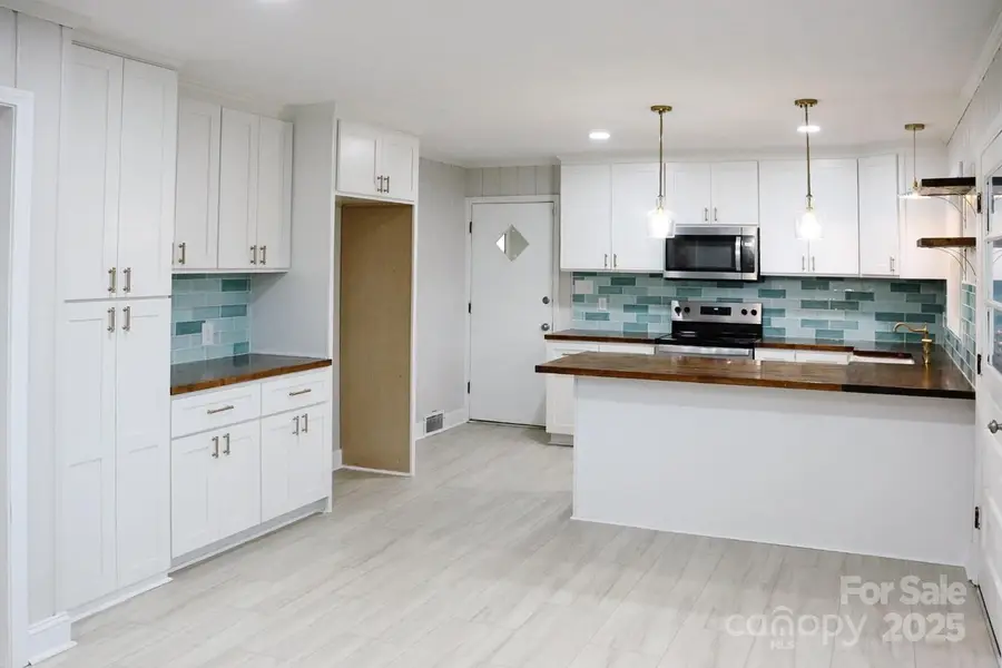 3950 Harrisburg Drive, Harrisburg, NC 28075 - Image #2