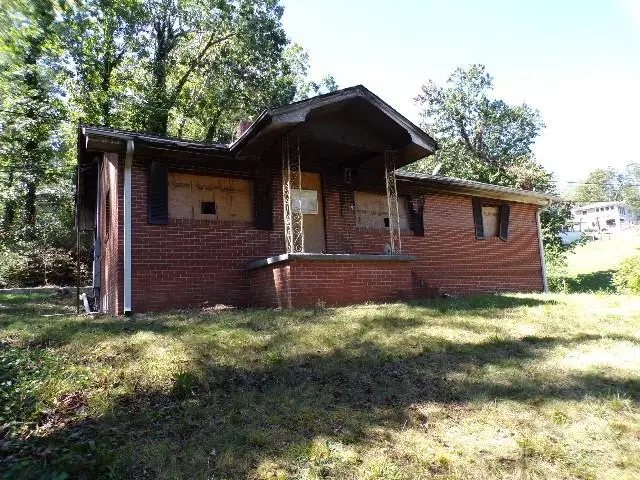 560 Mountain Road, Hendersonville, NC 28791 - Image #1