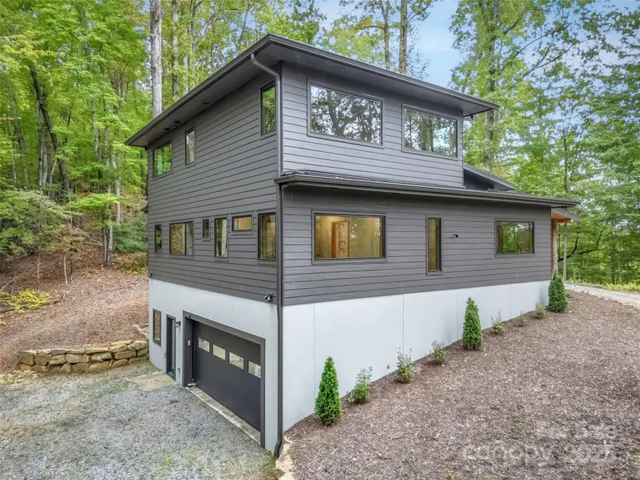 584 Springbrook Lane, Brevard, NC 28712 - Image #2