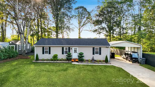 204 Harriet Lane, Statesville, NC 28625