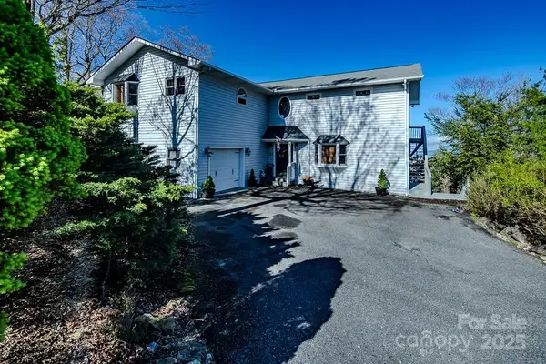 112 N Pinnacle Ridge Road, Beech Mountain, NC 28604