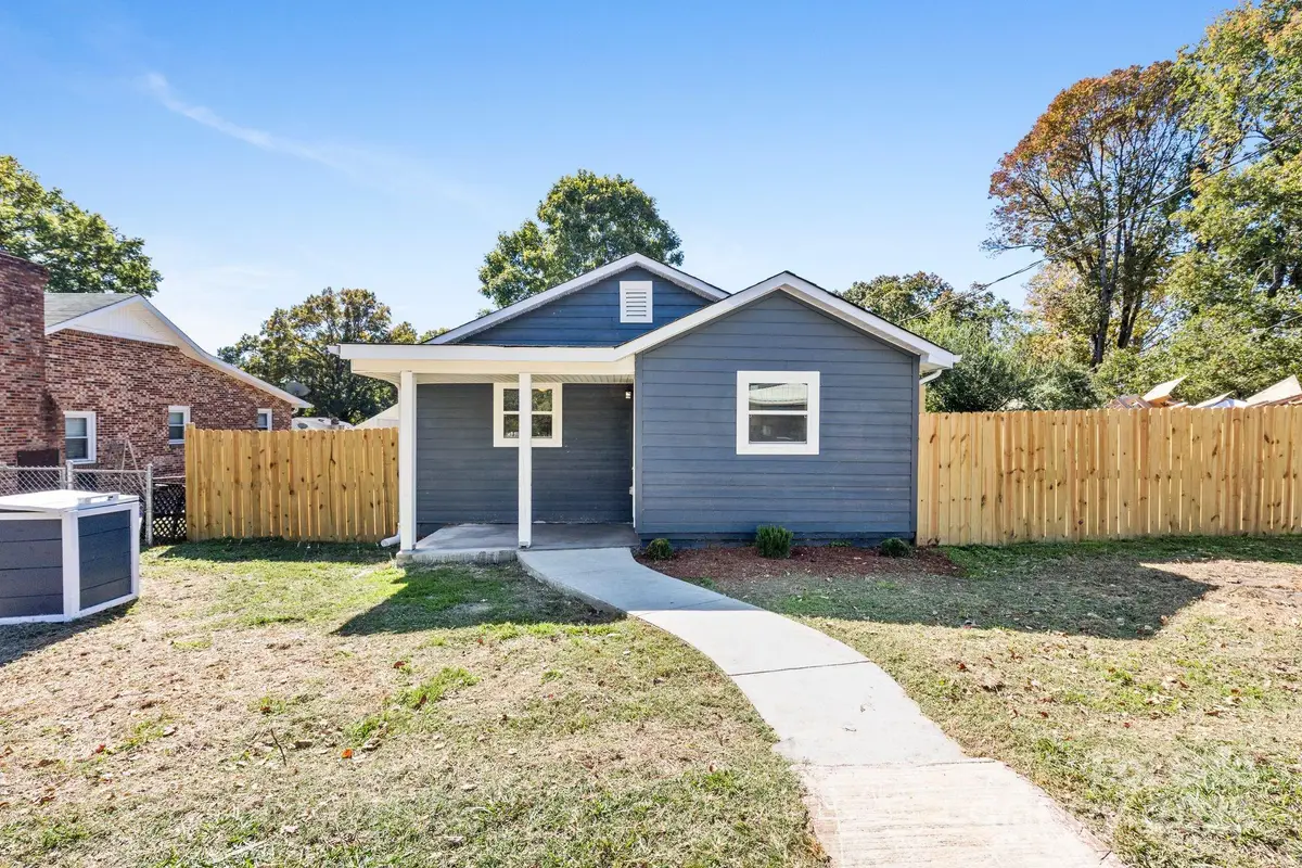 104 Crest Street, Belmont, NC 28012 - Image #1