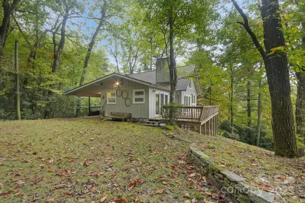 909 Green Hill Road, Brevard, NC 28712