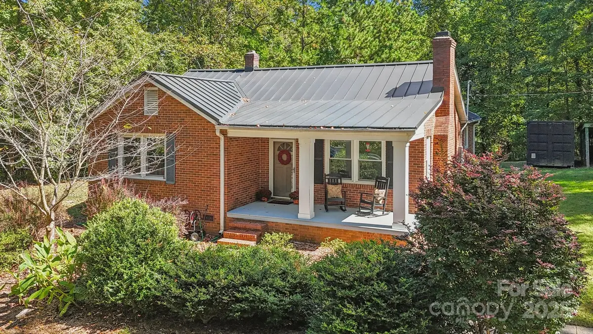 4416 Mcclure Road, Charlotte, NC 28216 - Image #1