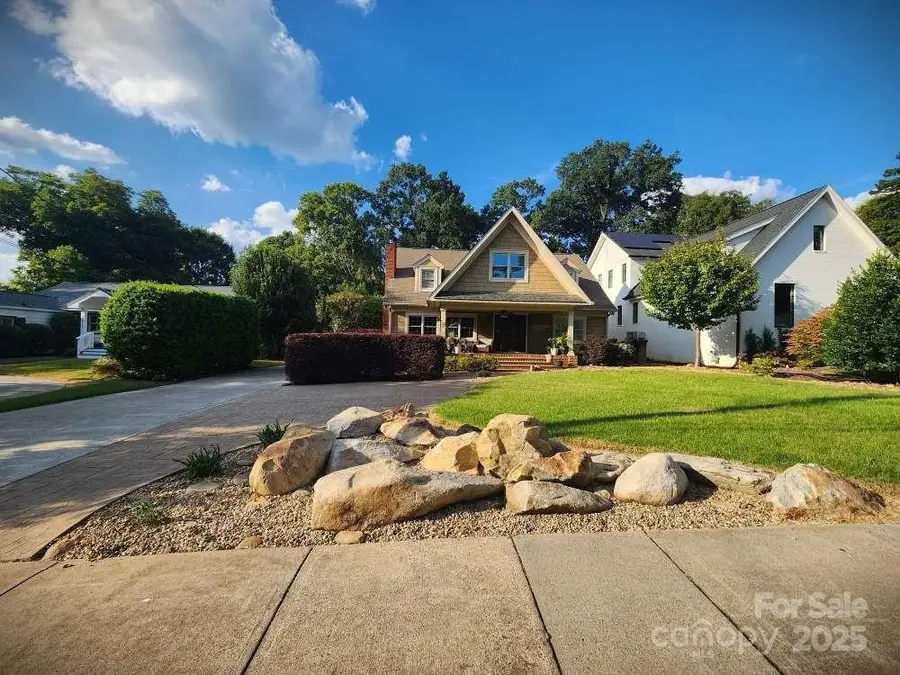 2215 Hassell Place, Charlotte, NC 28209 - Image #2