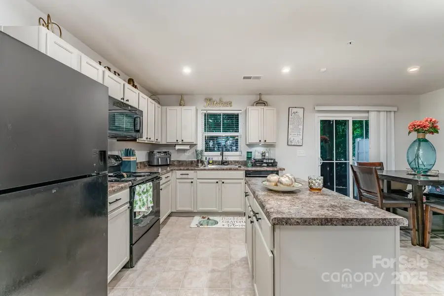 5356 Austin Knoll Court, Charlotte, NC 28269 - Image #2