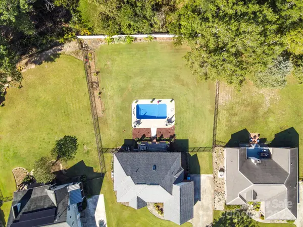 8316 Quail Hollow Drive, Harrisburg, NC 28075