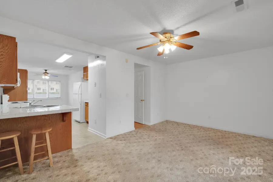 3275 White Oak Court, Claremont, NC 28610 - Image #2