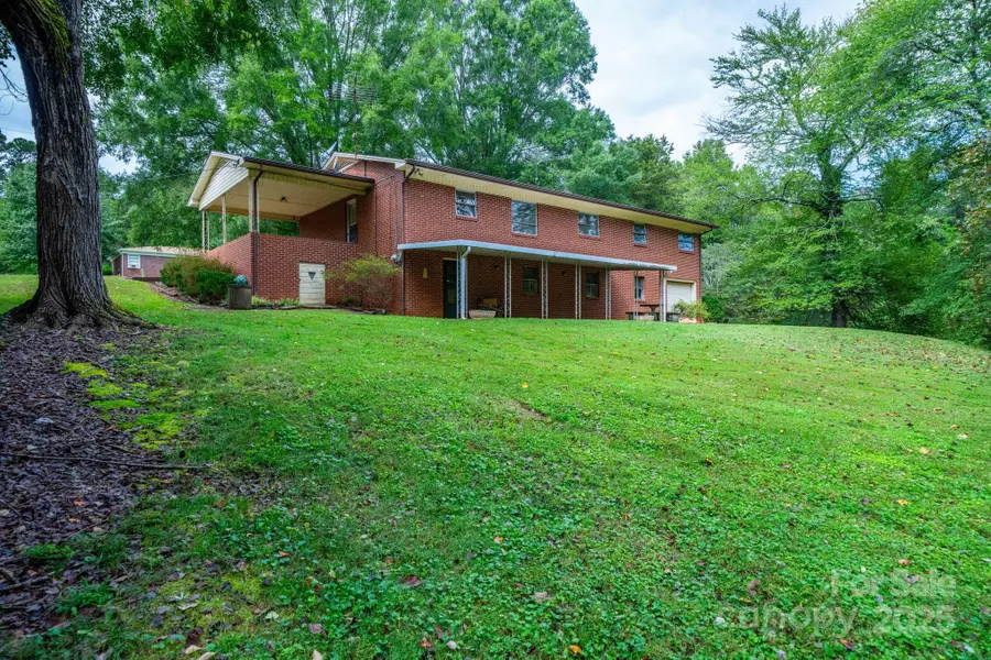 4955 Midway Sand Road, Hickory, NC 28601 - Image #3