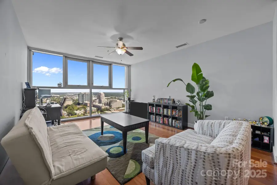 333 W Trade Street #2603, Charlotte, NC 28202 - Image #3