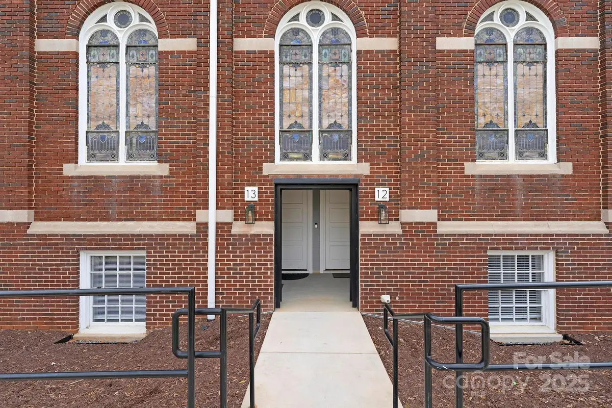 201 Grandin Road #13, Charlotte, NC 28208 - Image #1