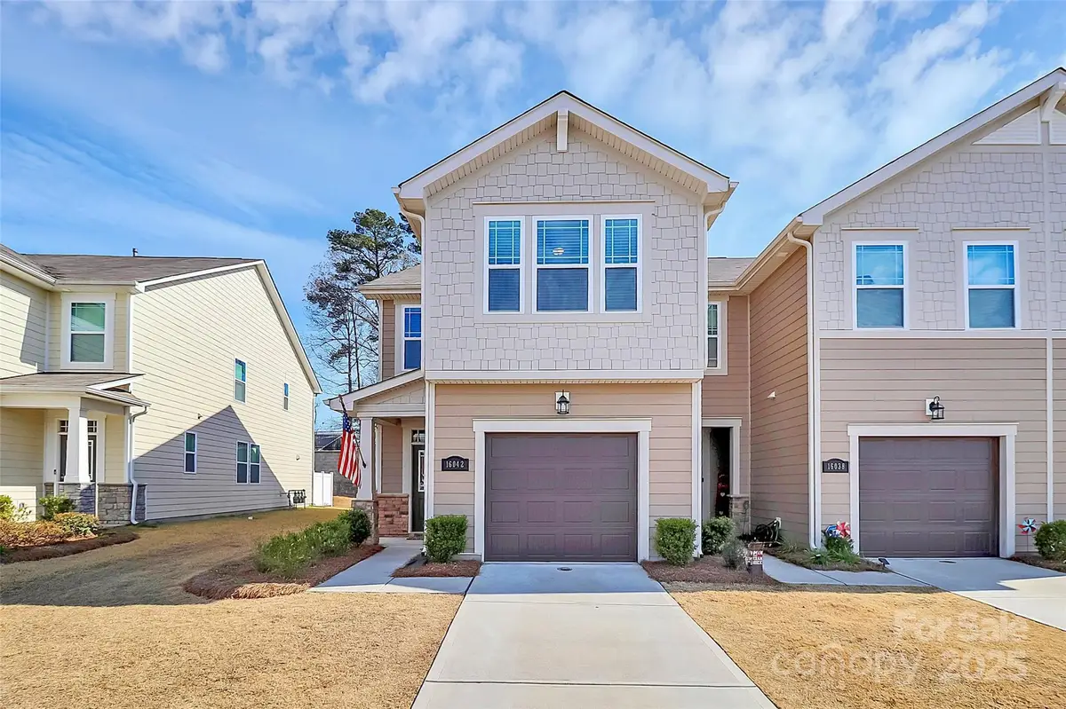 16042 Red Buckeye Lane, Huntersville, NC 28078 - Image #1