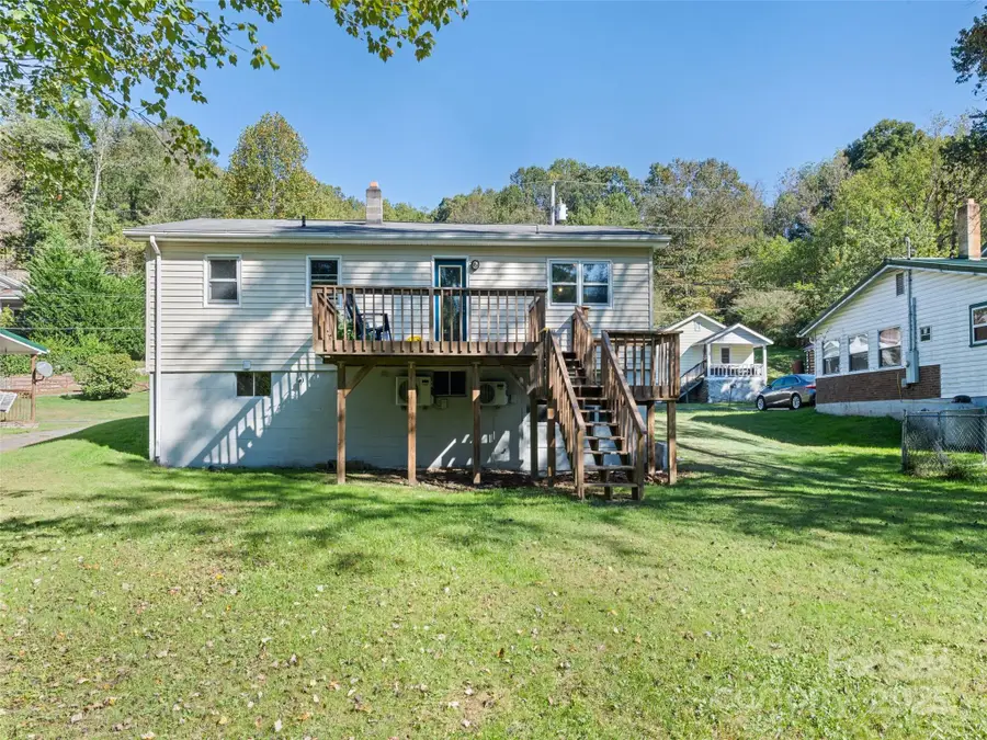 84 S Hill Street, Waynesville, NC 28786 - Image #3
