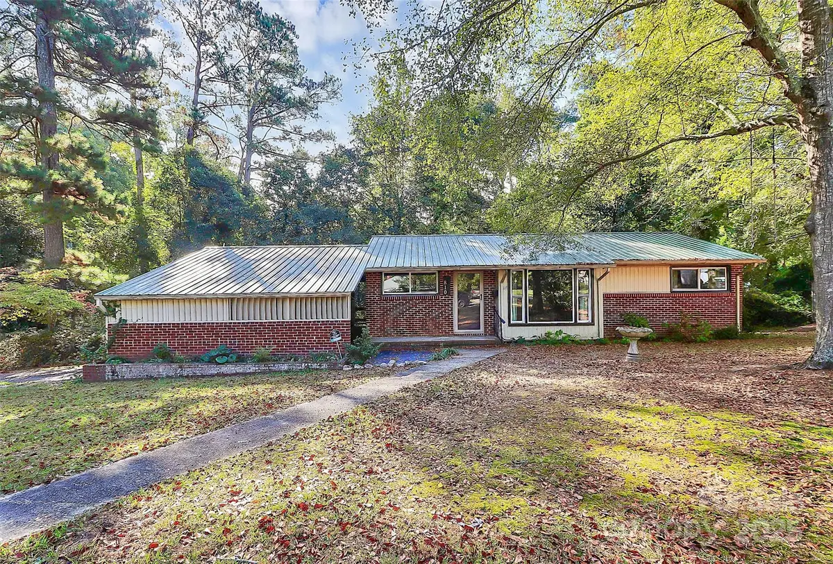 810 Demingwood Street, Wadesboro, NC 28170 - Image #1