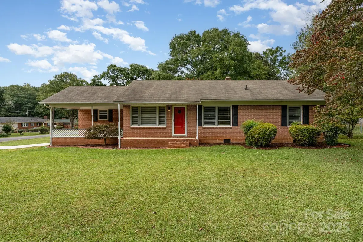 422 Plantation Road, Lancaster, SC 29720 - Image #1
