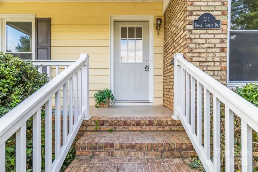 511 Brook Forest Drive, Belmont, NC 28012 - Image #2