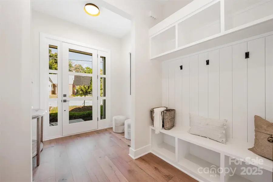 2001 Renner Street, Charlotte, NC 28216 - Image #2