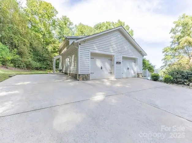 1477 Hoyle Drive, Lenoir, NC 28645 - Image #3