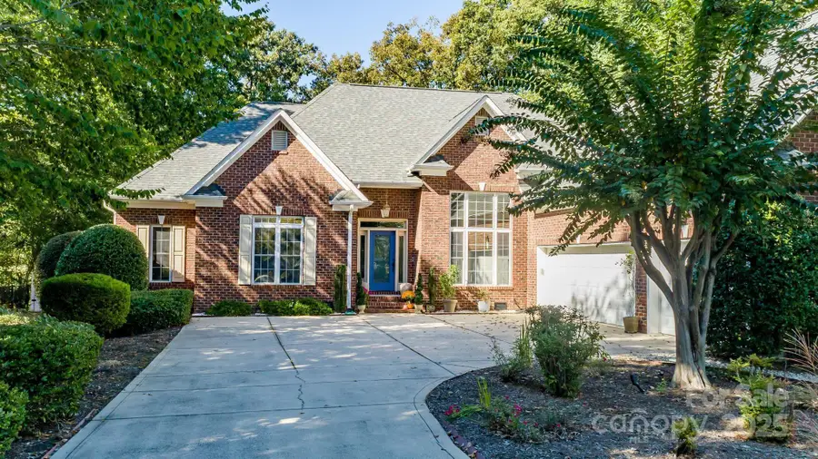 7843 Nine Iron Court, Denver, NC 28037 - Image #2