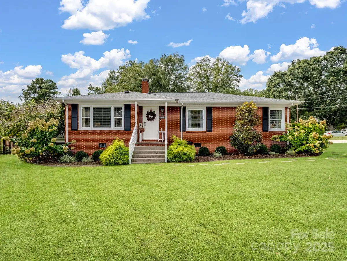 413 W Ridge Avenue, Landis, NC 28088 - Image #1