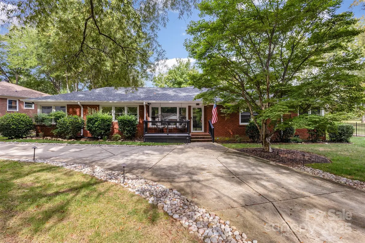 4121 Sheridan Drive, Charlotte, NC 28205 - Image #1