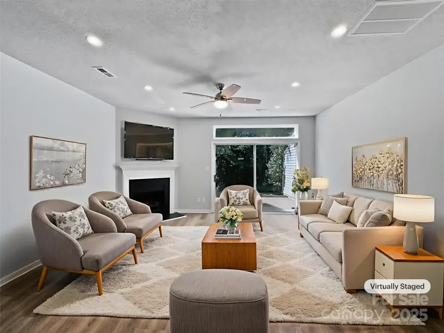 9065 Cinnabay Drive, Charlotte, NC 28216 - Image #2