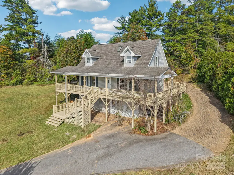 136 Ridge Brook Drive, Weaverville, NC 28787 - Image #2