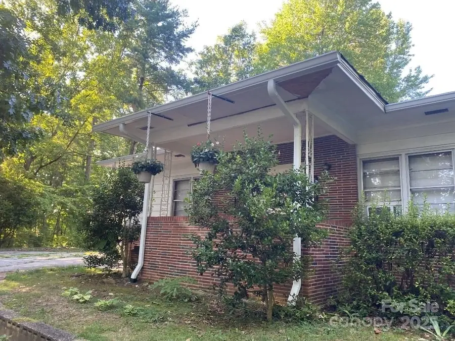 280 Walker Street, Columbus, NC 28722 - #3