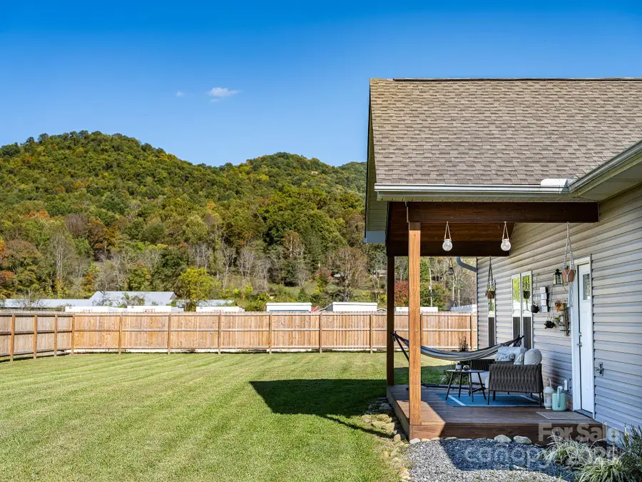 41 Utah Mountain Road, Waynesville, NC 28785 - Image #3