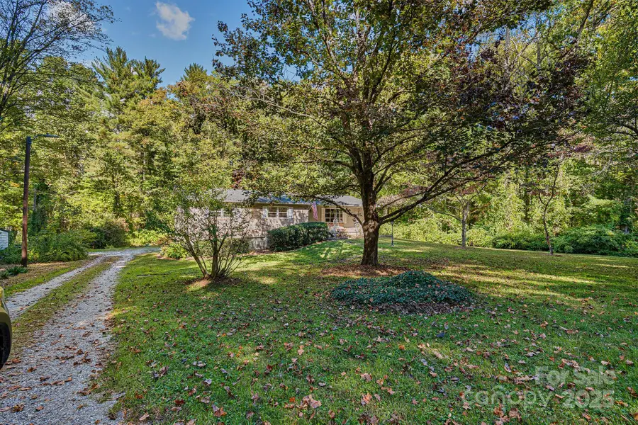 3214 Debbie Drive, Hendersonville, NC 28791 - Image #2